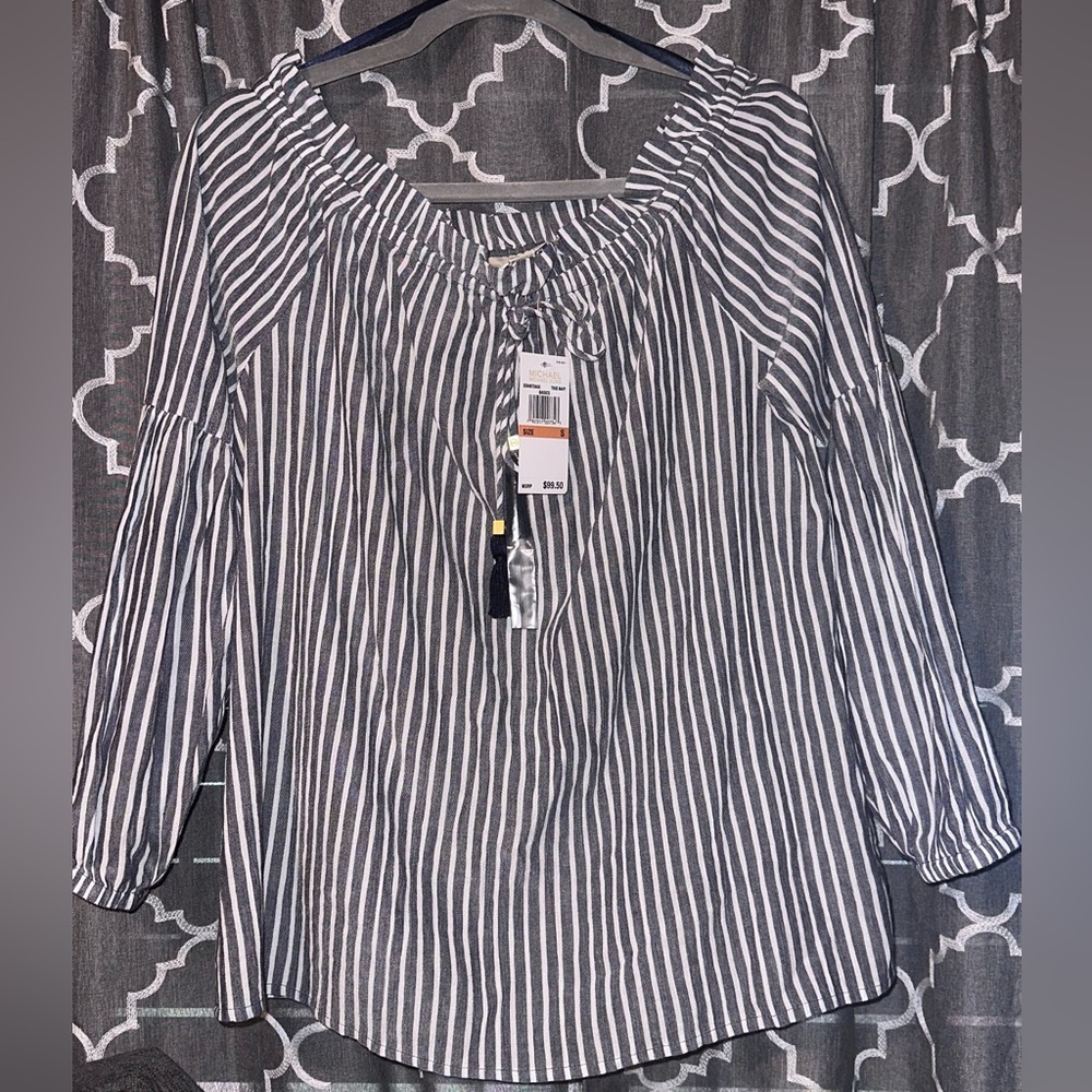 Michael Kors Womens size Small off the shoulders blouse
